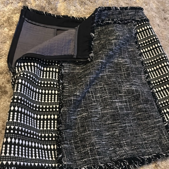 🍍 French Connection Black White Mixed Pixel Mini Skirt A Loveliness Sz 10🍍 - Picture 4 of 4